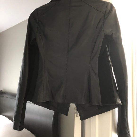 Vince black leather jacket xs - Picture 2 of 5